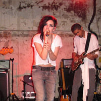 Skylar Grey performing her first gig pictures | Picture 63506